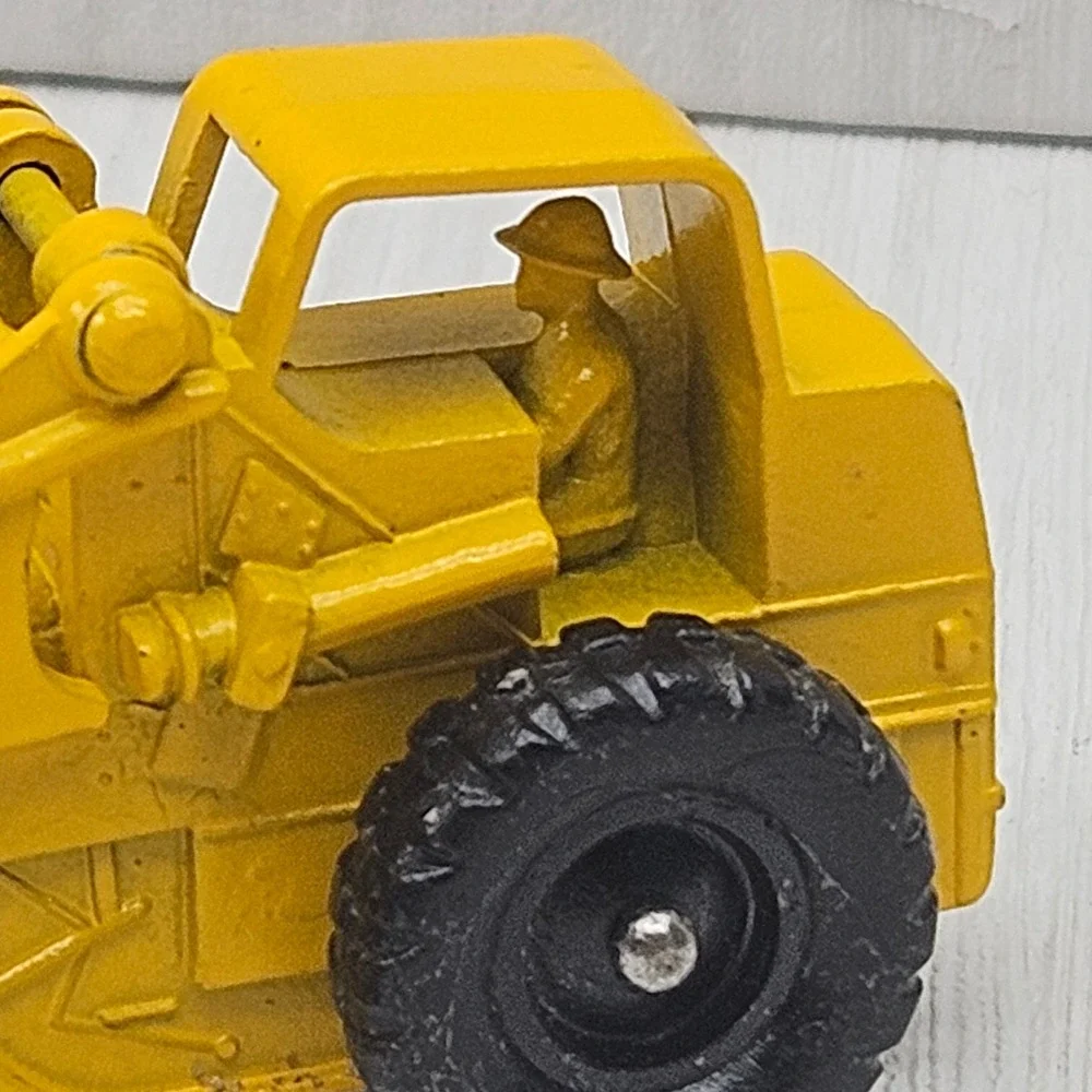 Vintage Lesney Matchbox No 24 Weatherill Hydraulic Excavator Front Loader Yellow